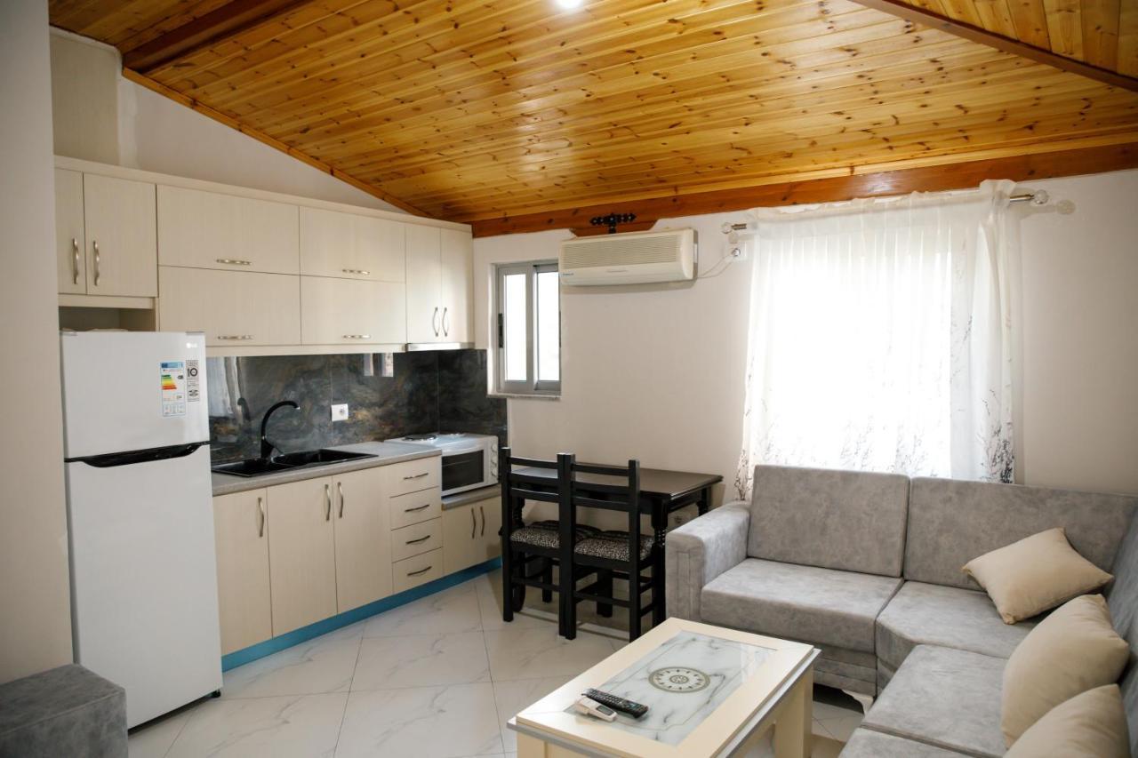 Logli Apartments Gjirokastra Kültér fotó