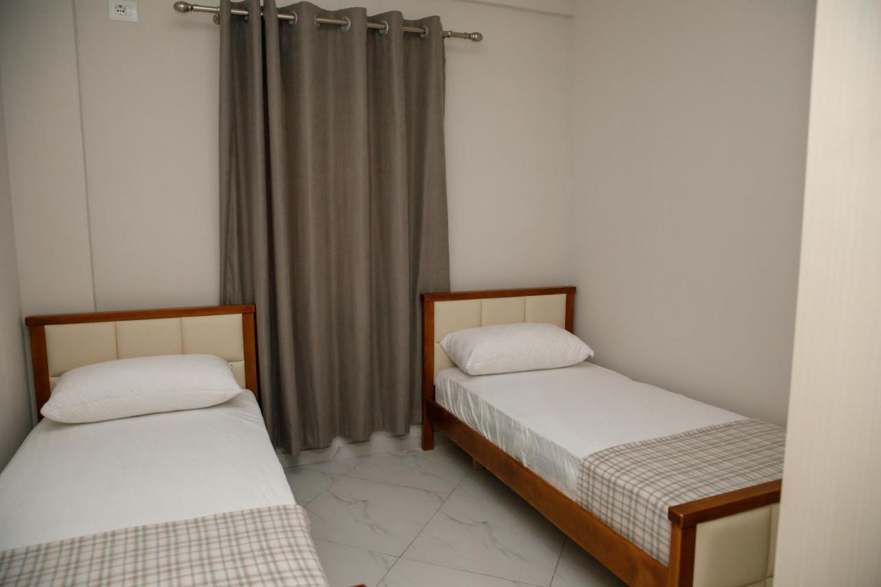 Logli Apartments Gjirokastra Kültér fotó